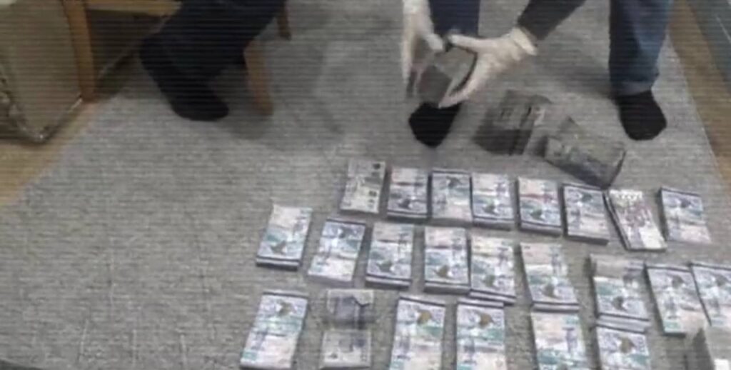 БҚО-да 100 млн теңге пара алған кірістер басқармасының басшысы ұсталды