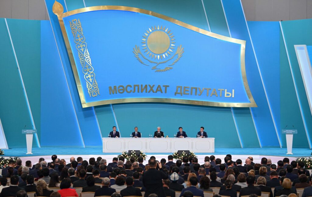 Конституция туралы айтқан Тоқаев мемлекеттік тіл мәселесіне қатысты пікір білдірді